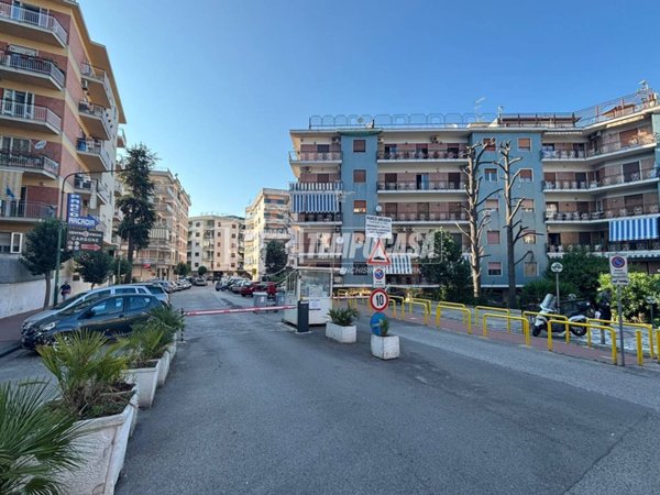 appartamento in vendita a Napoli in zona Capodimonte / Colli Aminei