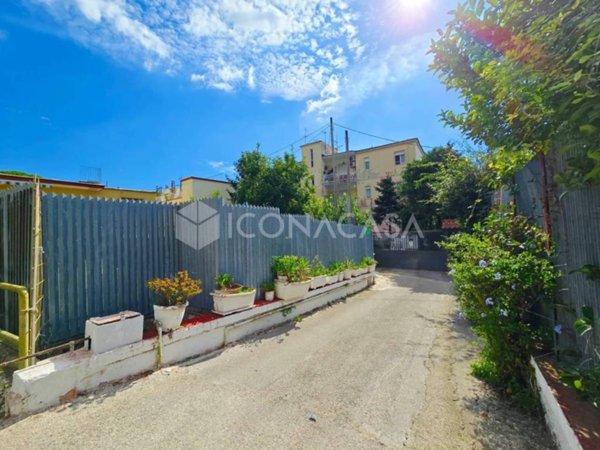 appartamento in vendita a Napoli in zona Soccavo