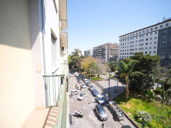 appartamento in vendita a Napoli in zona Stella
