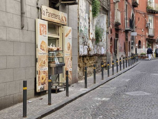 negozio in vendita a Napoli