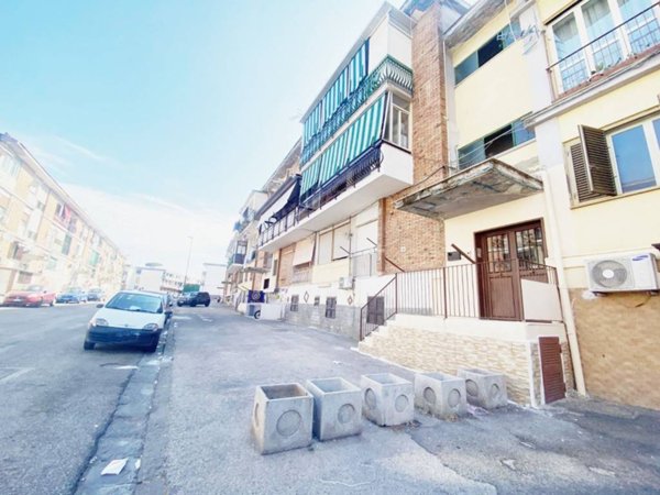 appartamento in vendita a Napoli in zona Soccavo