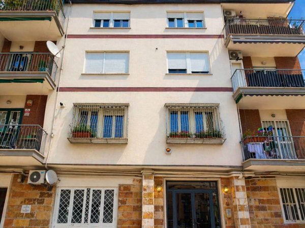 appartamento in vendita a Napoli in zona Bagnoli