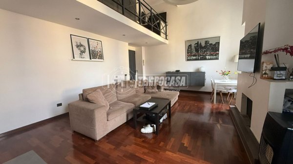 appartamento in vendita a Napoli in zona Fuorigrotta