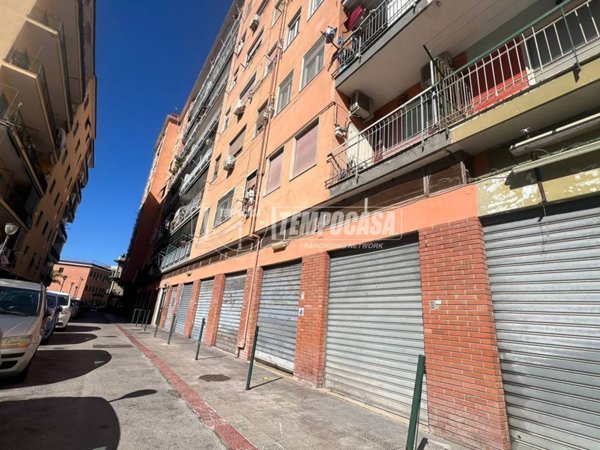 appartamento in vendita a Napoli in zona Bagnoli