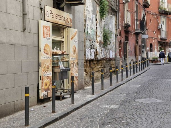 bivano in vendita a Napoli