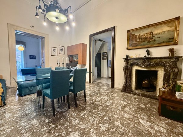 appartamento in vendita a Napoli in zona Avvocata
