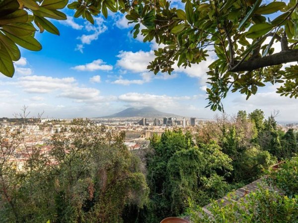 appartamento in vendita a Napoli in zona Miano