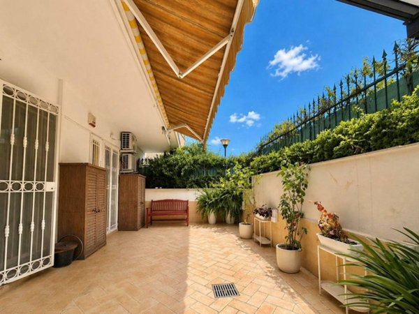 appartamento in vendita a Napoli in zona Posillipo