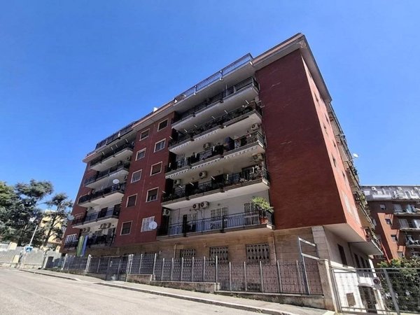 appartamento in vendita a Napoli in zona Capodimonte / Colli Aminei
