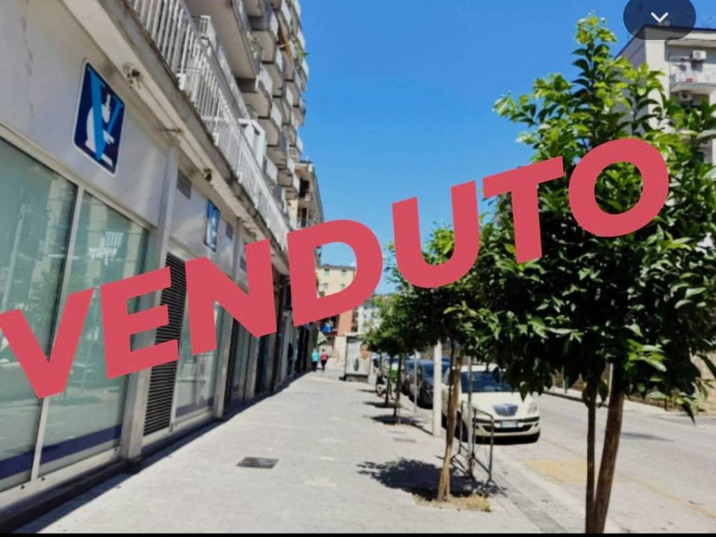 appartamento in vendita a Napoli in zona Fuorigrotta