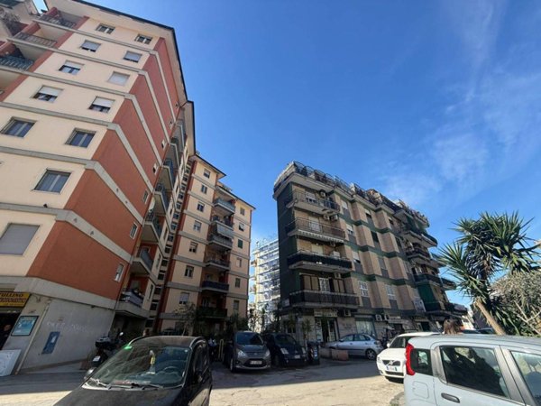 appartamento in vendita a Napoli in zona Fuorigrotta