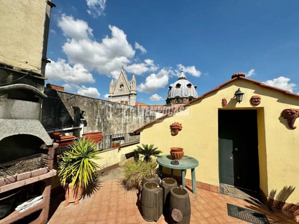 appartamento in vendita a Napoli in zona Pendino / San Giuseppe