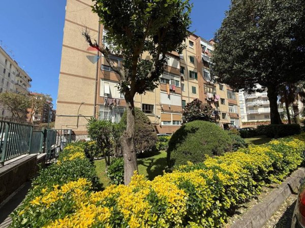 appartamento in vendita a Napoli in zona Arenella