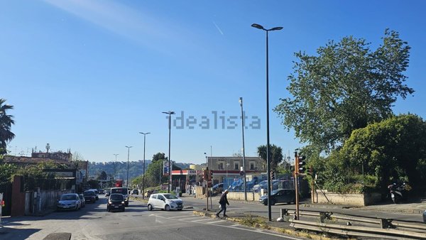 appartamento in vendita a Napoli in zona Soccavo