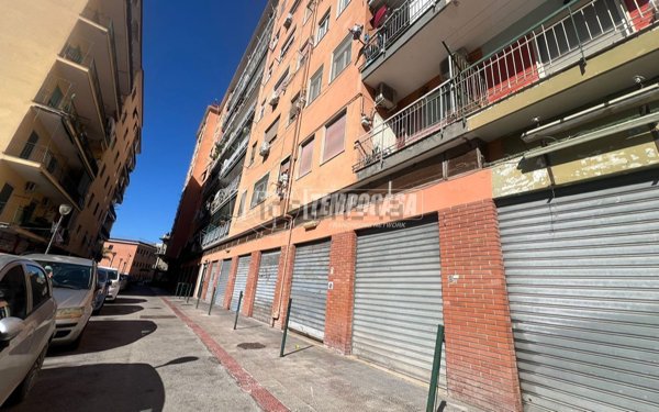 appartamento in vendita a Napoli in zona Fuorigrotta