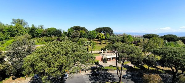 appartamento in vendita a Napoli in zona Capodimonte / Colli Aminei