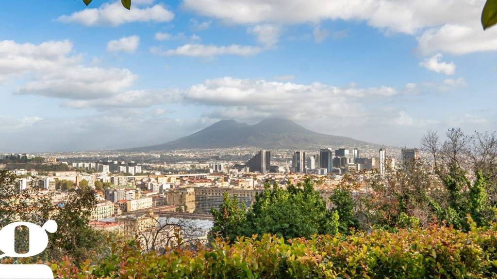 appartamento in vendita a Napoli in zona Capodimonte / Colli Aminei