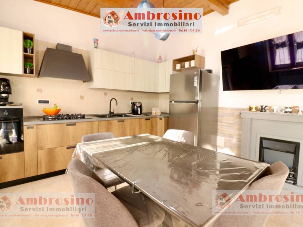 casa indipendente in vendita a Napoli in zona Capodichino