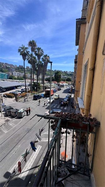 appartamento in vendita a Napoli in zona Fuorigrotta