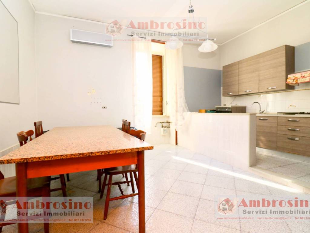 appartamento in vendita a Napoli in zona Secondigliano