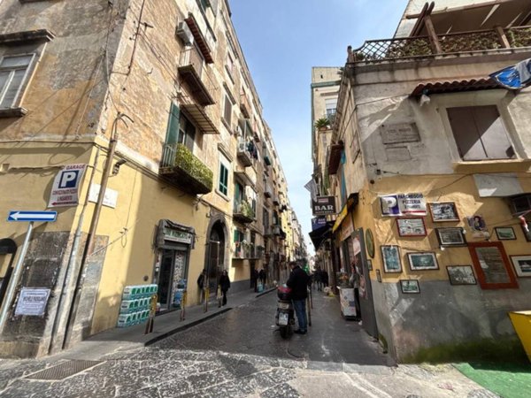 appartamento in vendita a Napoli