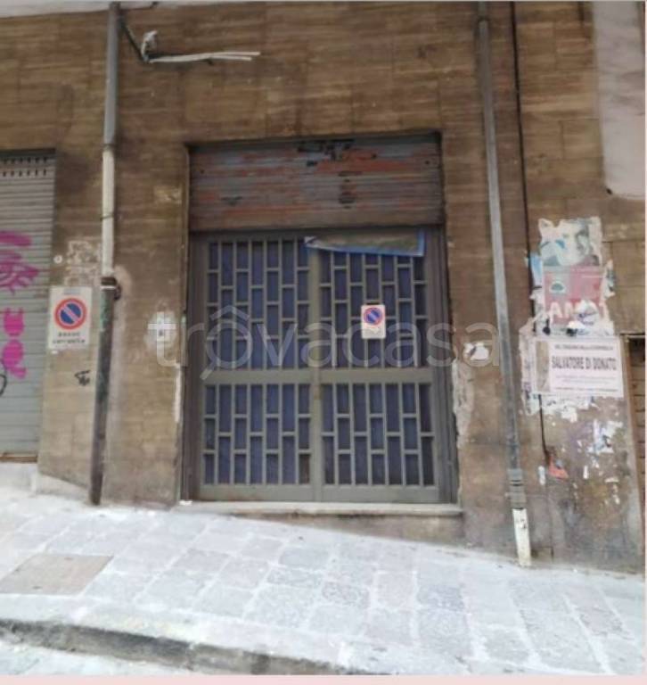 ufficio in vendita a Napoli in zona Stella