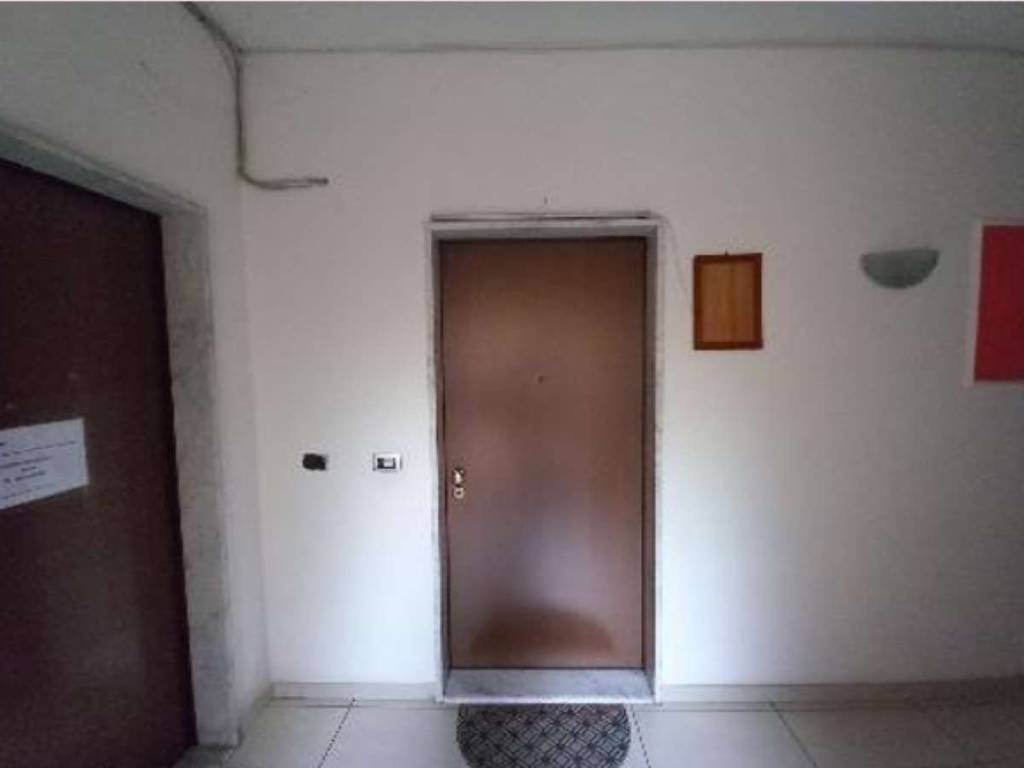 ufficio in vendita a Napoli in zona Stella