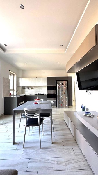 appartamento in vendita a Napoli in zona Bagnoli