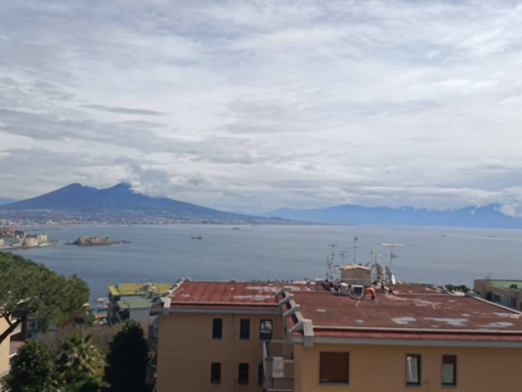appartamento in vendita a Napoli in zona Posillipo