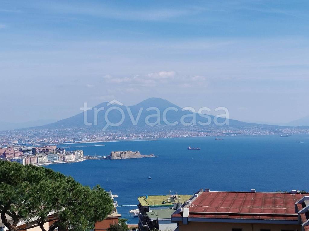 appartamento in vendita a Napoli in zona Posillipo