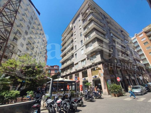 appartamento in vendita a Napoli in zona Porto