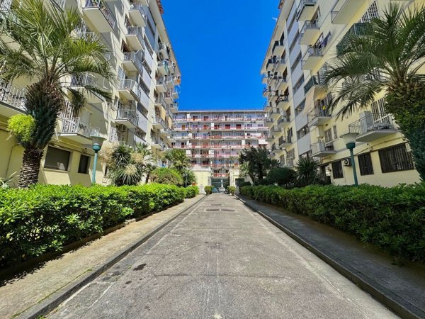 appartamento in vendita a Napoli in zona Vomero