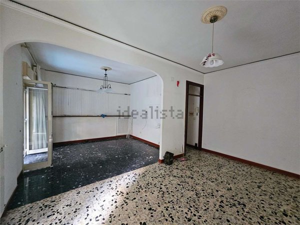 appartamento in vendita a Napoli in zona San Carlo all'Arena