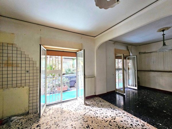 appartamento in vendita a Napoli in zona San Carlo all'Arena