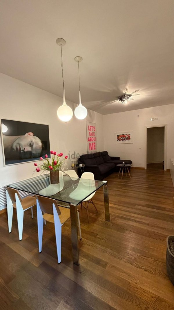 appartamento in vendita a Napoli in zona San Carlo all'Arena