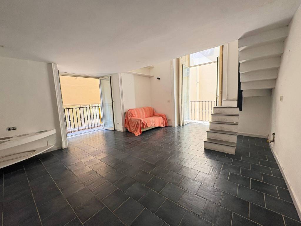appartamento in vendita a Napoli