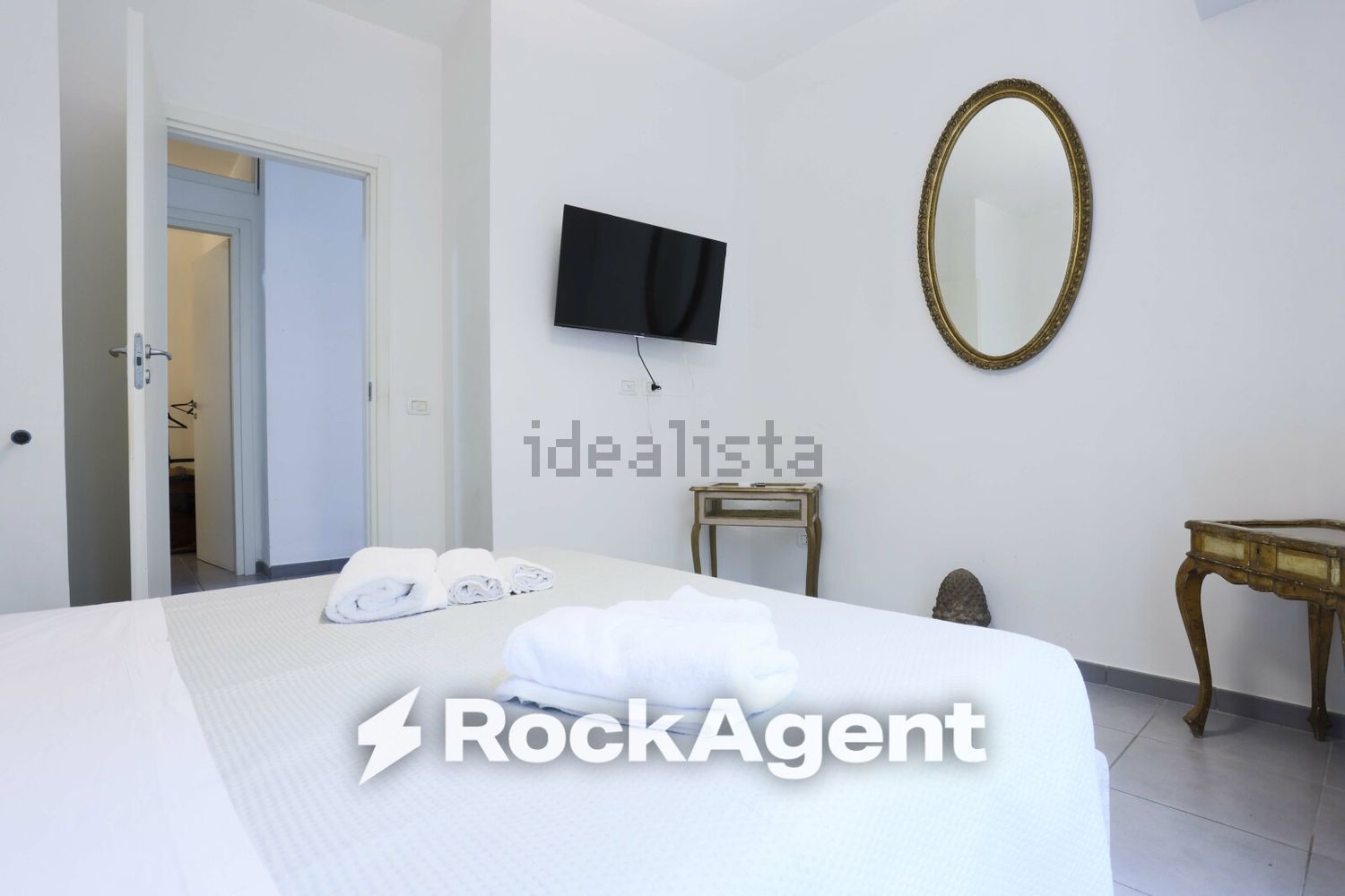 appartamento in vendita a Napoli in zona San Lorenzo