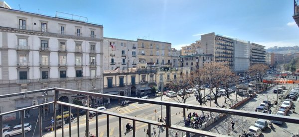 appartamento in vendita a Napoli in zona Stella