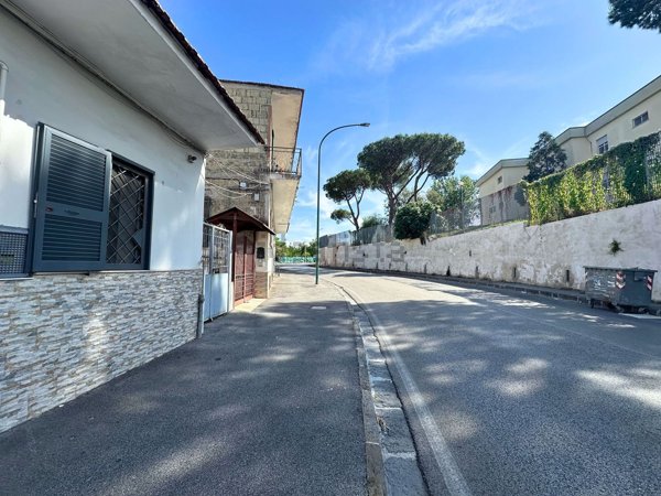 appartamento in vendita a Napoli in zona Marianella