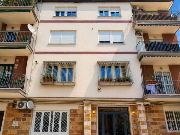 appartamento in vendita a Napoli in zona Bagnoli