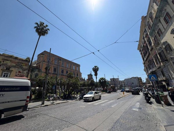appartamento in vendita a Napoli in zona Mercato