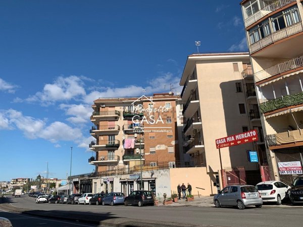 appartamento in vendita a Napoli in zona Barra