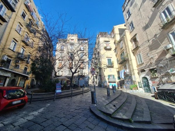appartamento in vendita a Napoli in zona Porto