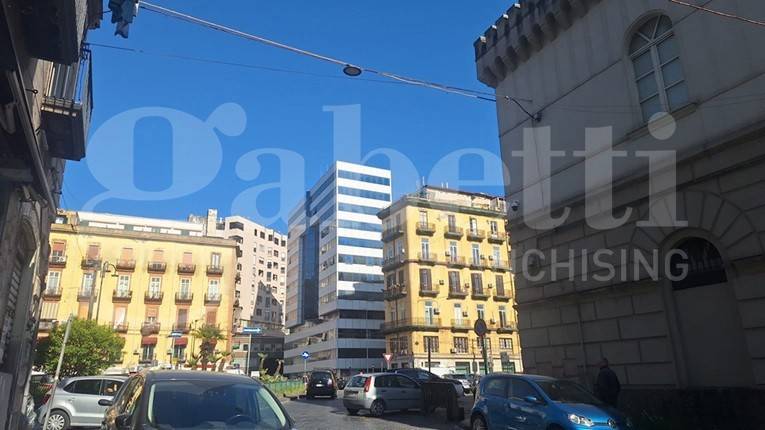 appartamento in vendita a Napoli in zona Pendino / San Giuseppe