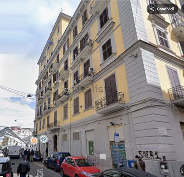 appartamento in vendita a Napoli in zona Mercato
