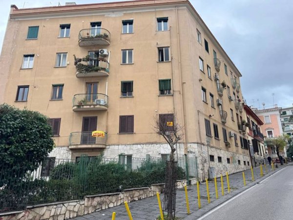 appartamento in vendita a Napoli