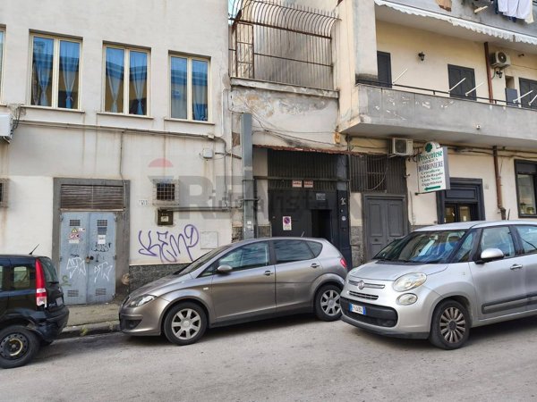 appartamento in vendita a Napoli in zona Vicaria