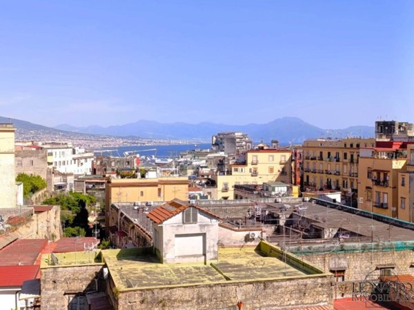 appartamento in vendita a Napoli in zona Avvocata