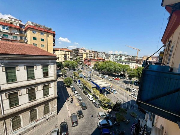 appartamento in vendita a Napoli in zona Mercato