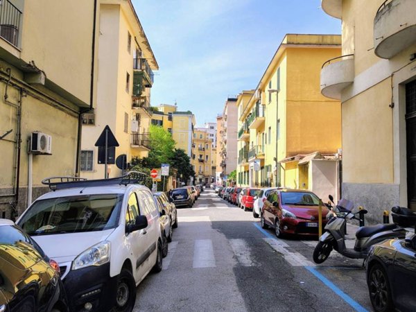 appartamento in vendita a Napoli in zona Arenella